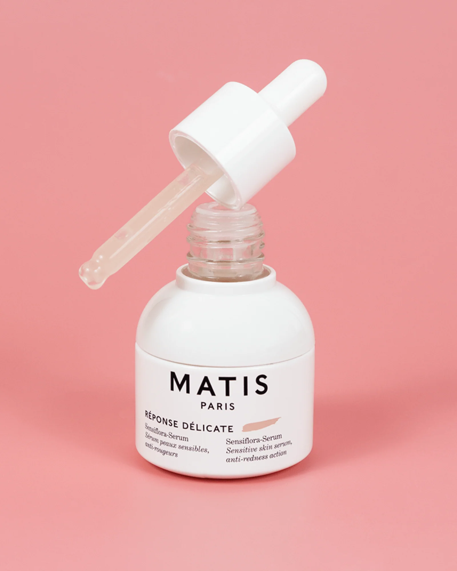 Silky texture of Matis Paris SENSIFLORA-SERUM barrier repair serum.