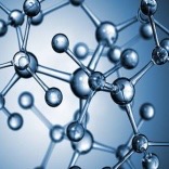 Draining Peptide and Caffeine Complex helping reduce eye puffiness.